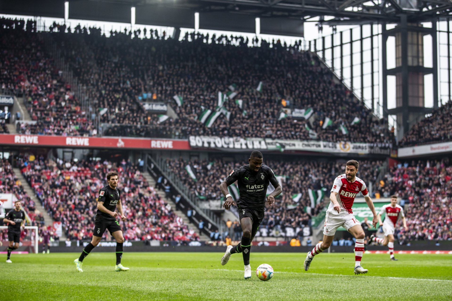 Highlights: 1. FC Köln - Borussia Mönchengladbach - FohlenTV