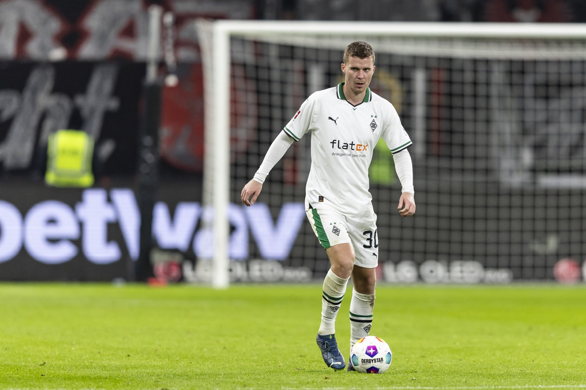 Stimme Nico Elvedi FohlenTV